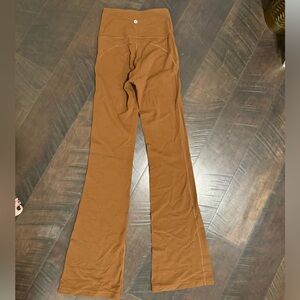 Lululemon yoga pants, size 2, brown like new